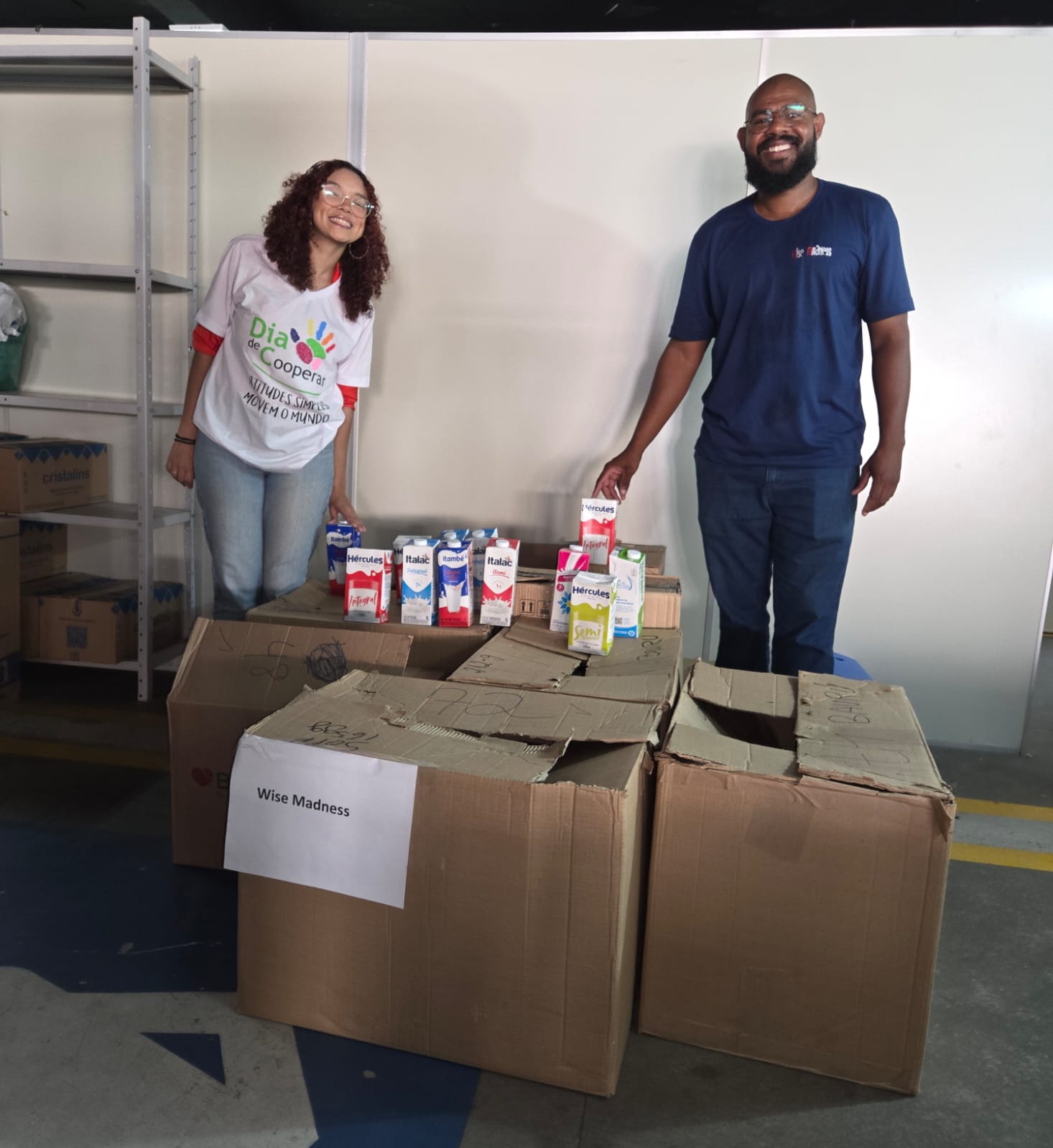 entrega das doações ao Wise Madness